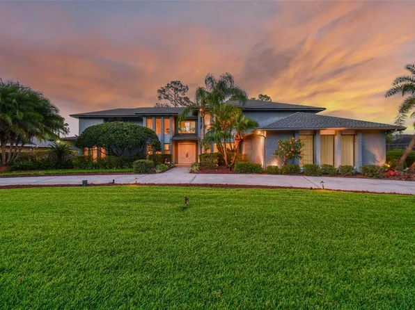 2108 N Golfview Dr, Plant City, FL 33566