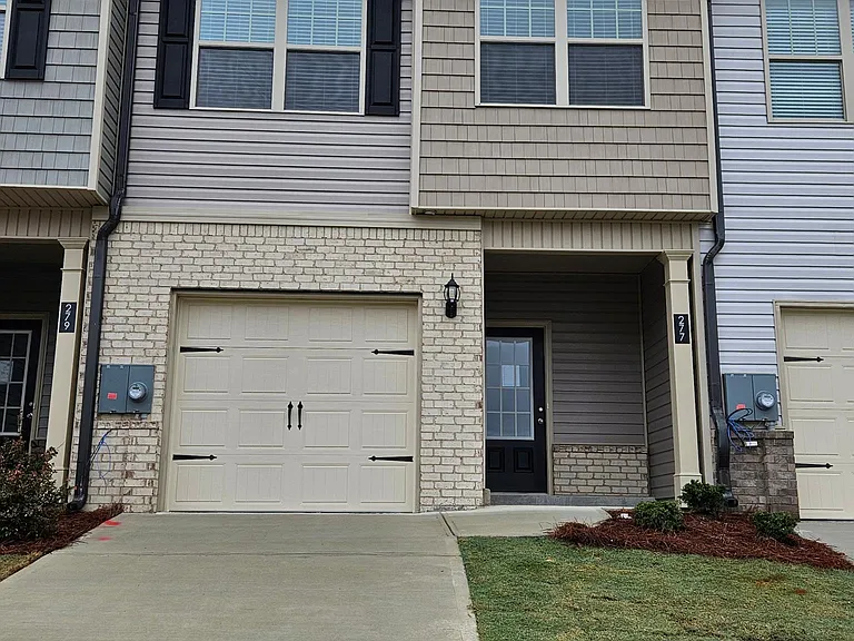 277 Turtle Creek Dr — Photo 2