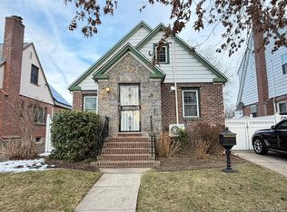 48-27 213th Street, Bayside, NY 11364