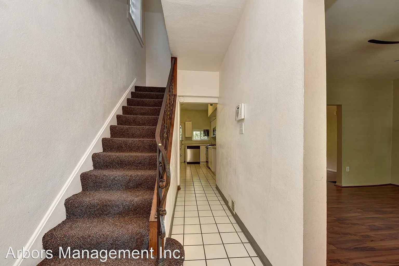 1067 Flemington St photo 1