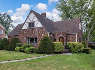 4618 Upland Dr, Erie, PA 16509