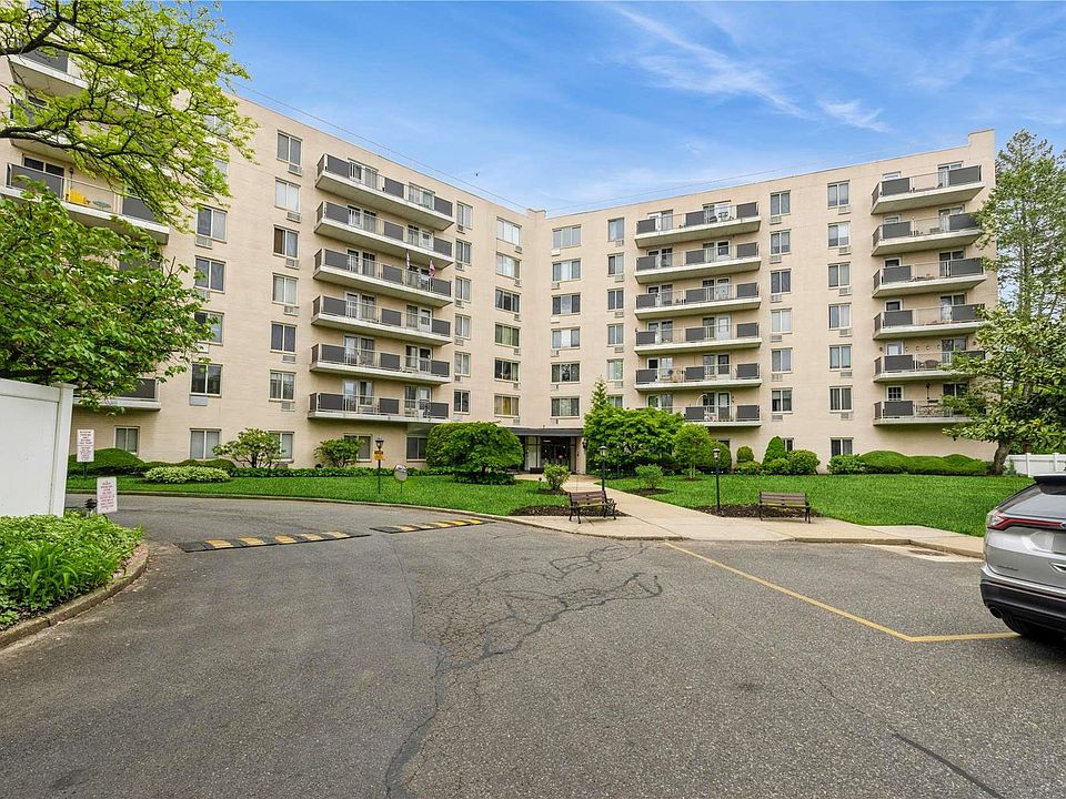 1st image of 135 Post Avenue #1Q