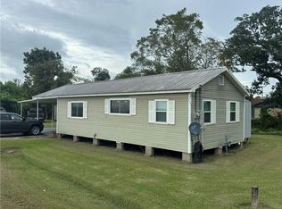 695 Highway 403, Napoleonville, LA 70390