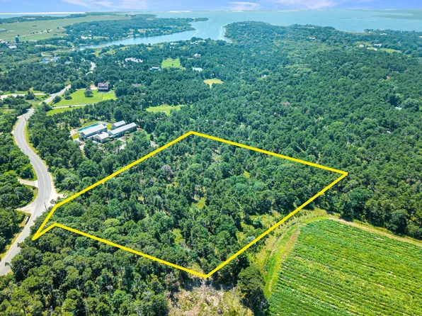 8 Turkeyland Cove Rd, Edgartown, MA 02539
