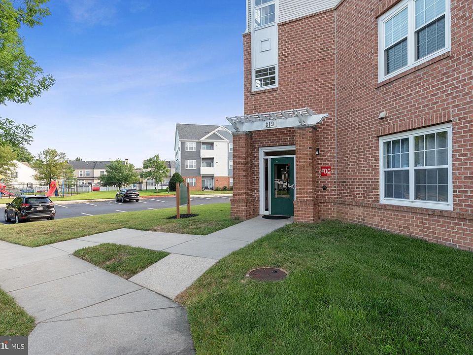 1st image of 319 Eagle Landing Ct #A