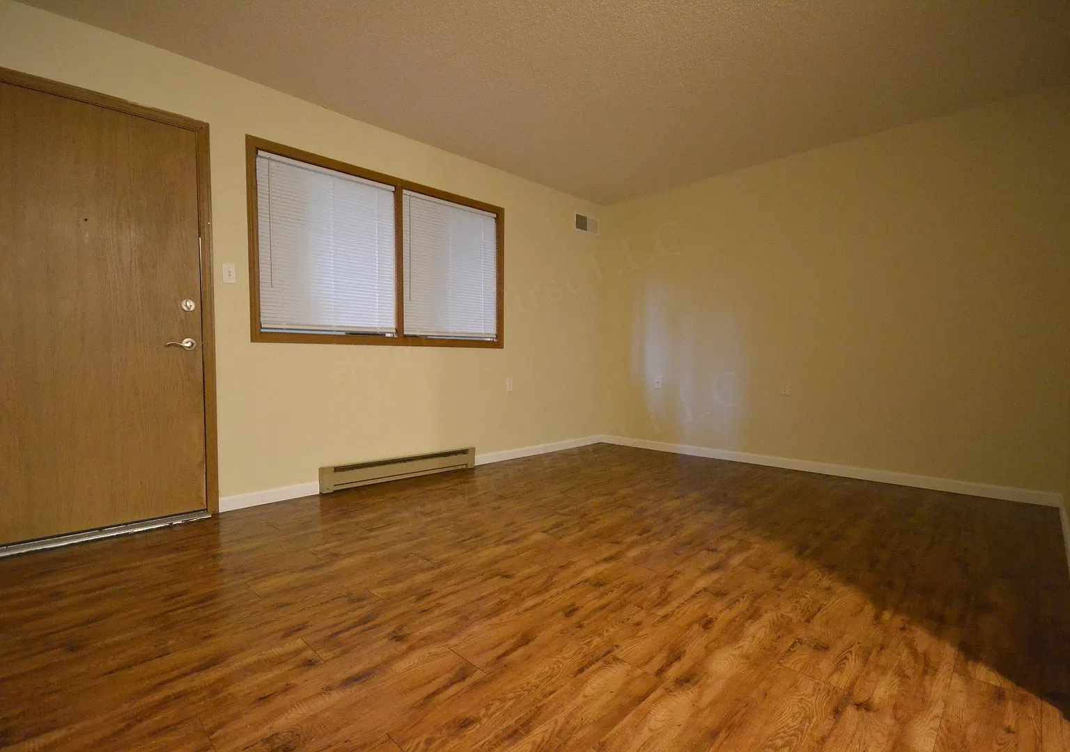 Perry Apartments — Photo 2
