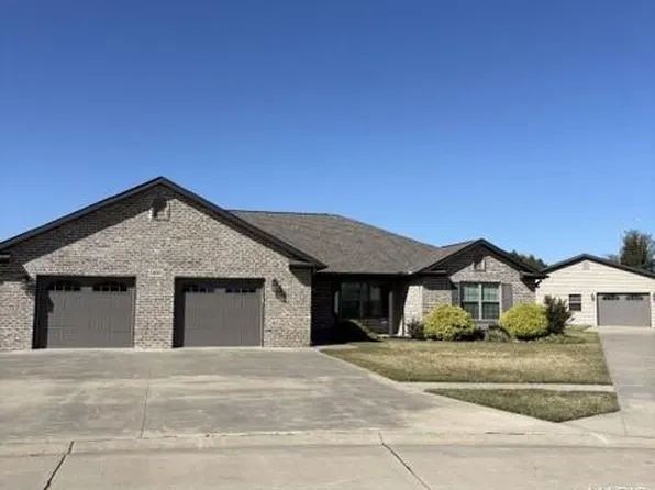 1202 Yellowstone, Sikeston, MO 63801