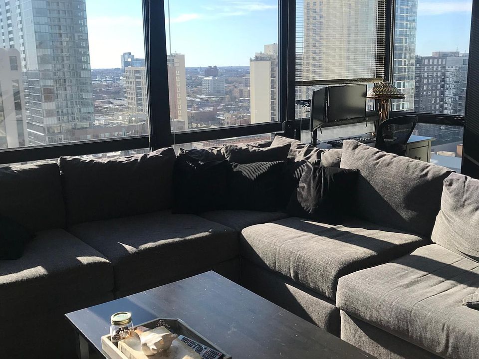 Living Room/City Views