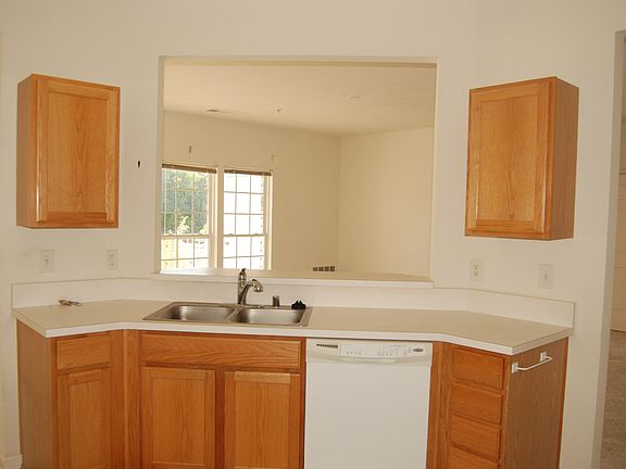 3rd image of 2499 Amber Orchard Ct E Unit 204