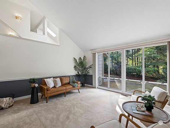 5th image of 6539 Gleneagle Avenue SW