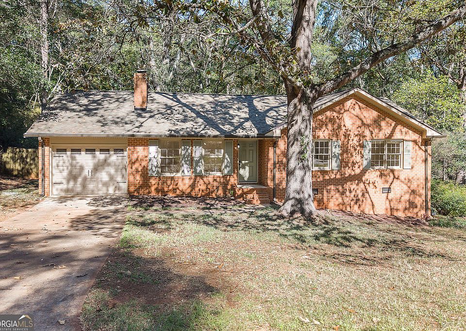 1st image of 255 Brookstone Dr