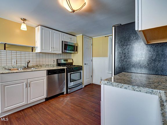 3rd image of 1617 7th Avenue