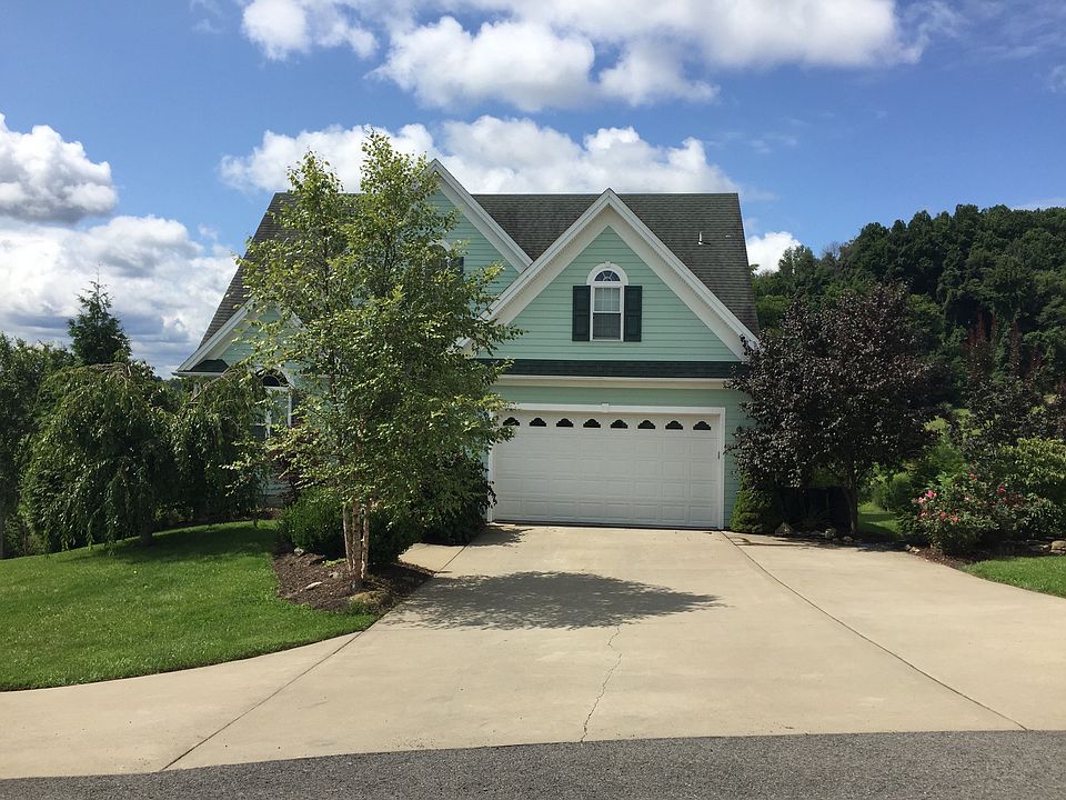 1st image of 154 Samantha Dr