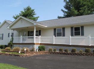 2072 S 1150 E, Oakland City, IN 47660