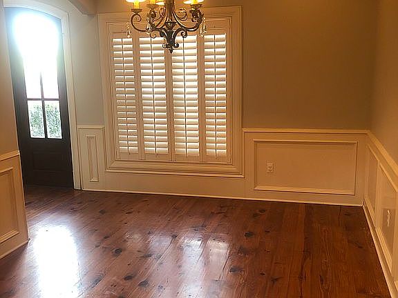 4th image of 410 Summerville Dr