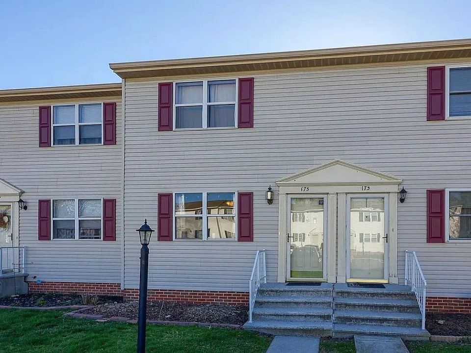 175 Center St