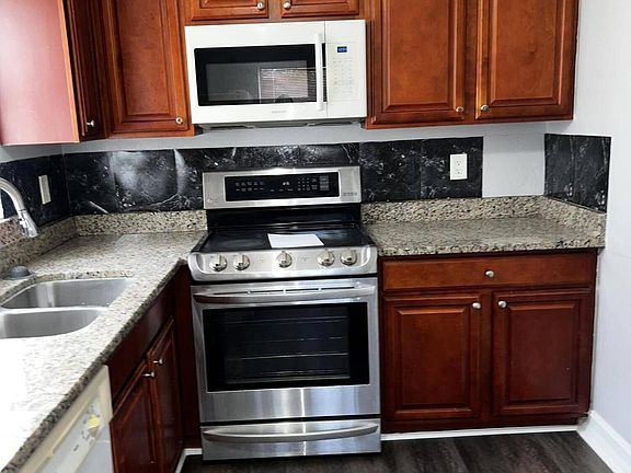 5th image of 2686 NW 61st Ave