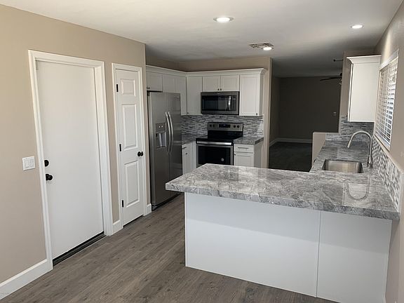 JARSNAh1RUu2ZZGV8pamoA