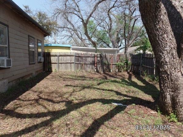 605 Orange St, Arlington, TX 76012