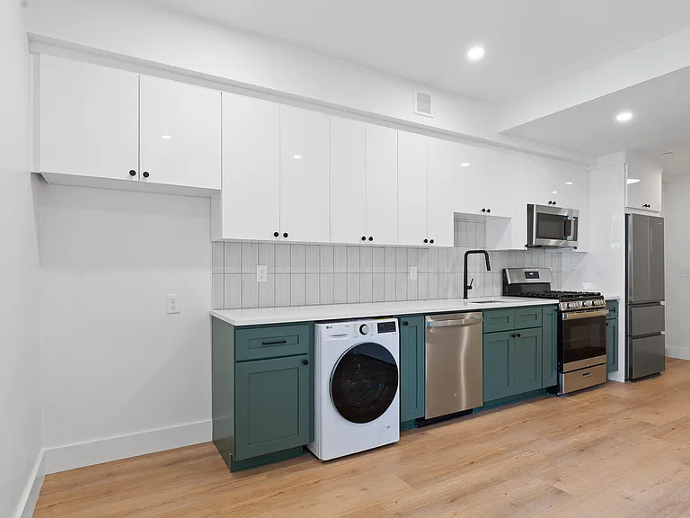 113 Ives Street — Photo 39