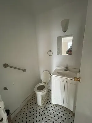 Rented by Chris Stewart, LREB | media 15