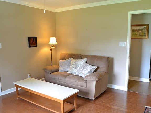 5th image of 410 Seminole Dr