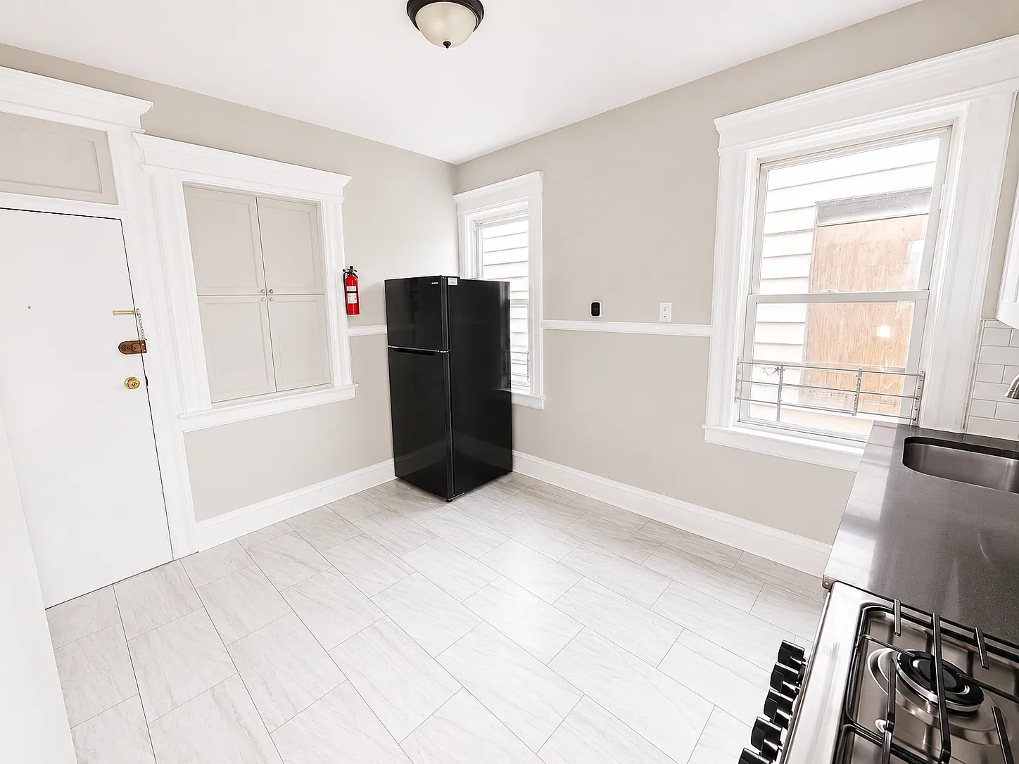 61 Stuyvesant Ave — Photo 3