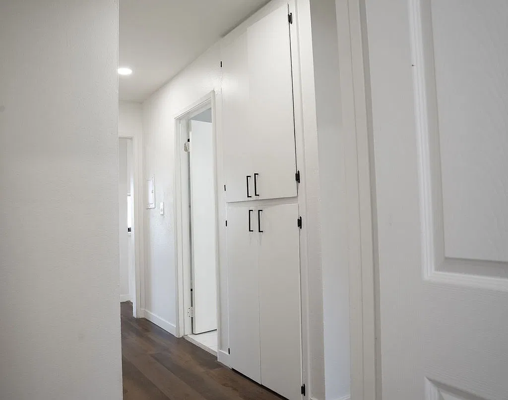 2 bed, 800 sqft, $2,450 — Photo 1