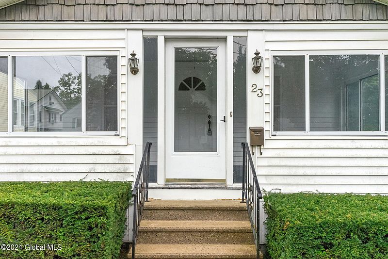 4th image of 23 Henrietta Boulevard