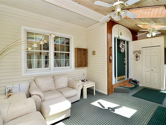 5th image of 1774 Reed Rd