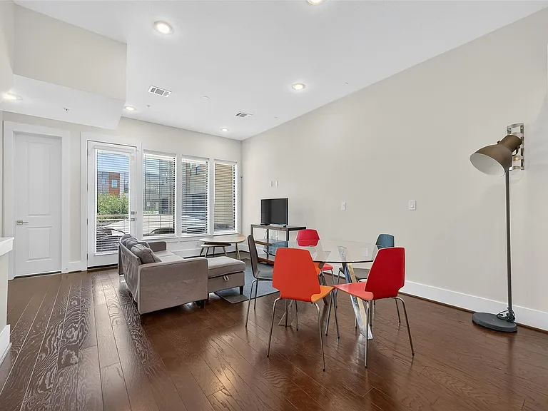 2401 Crawford St #C3D — Photo 14
