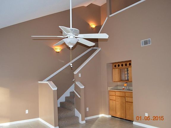3rd image of 1112 Pin Oak Cir #1112