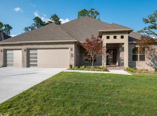 111 Ensbury Dr, Little Rock, AR 72223