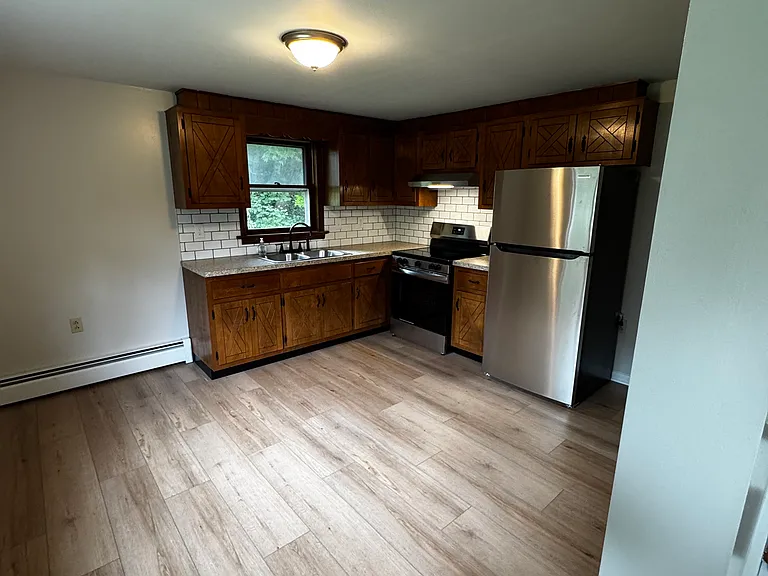 5426 Spring Rd #4 — Photo 6