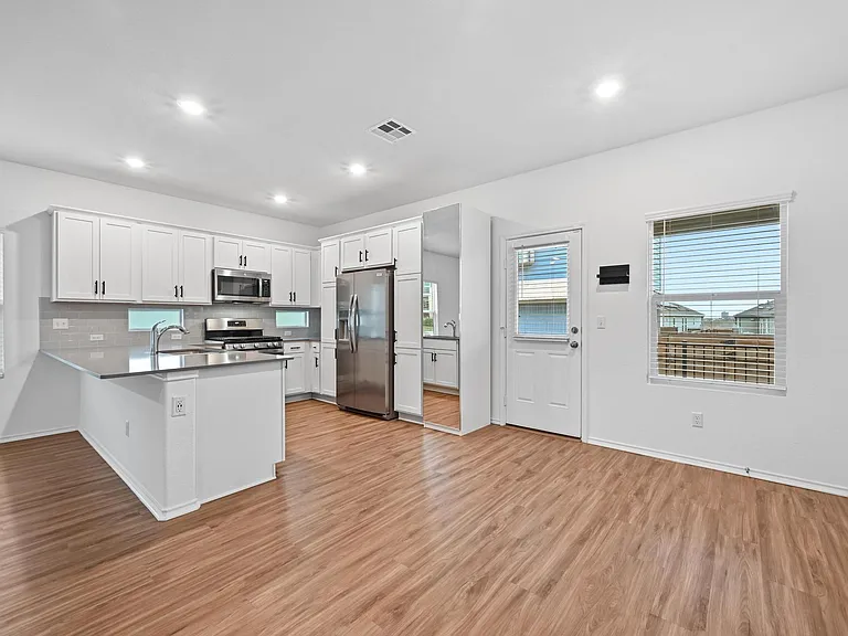 167 Rioja #MAIN HOUSE — Photo 9