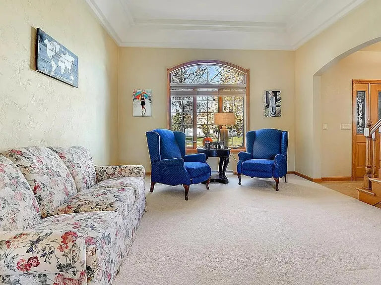 4932 N Waterford Dr — Photo 5