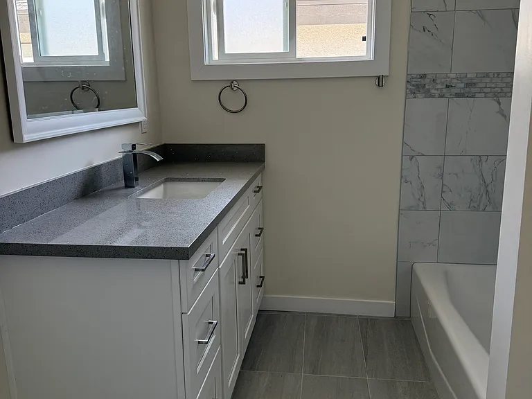 4686 W 137th Pl #C — Photo 8