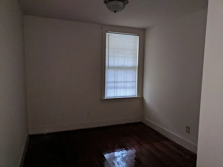 3320 Ellwood Ave.* — Photo 14