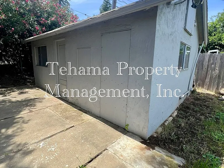 845 Lassen Ave — Photo 16