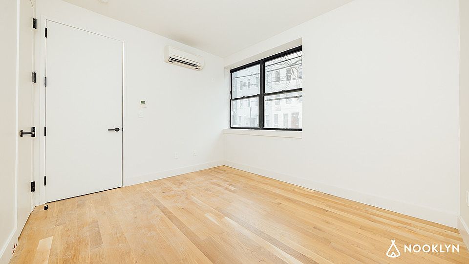 1st image of 312 Devoe St APT 1D