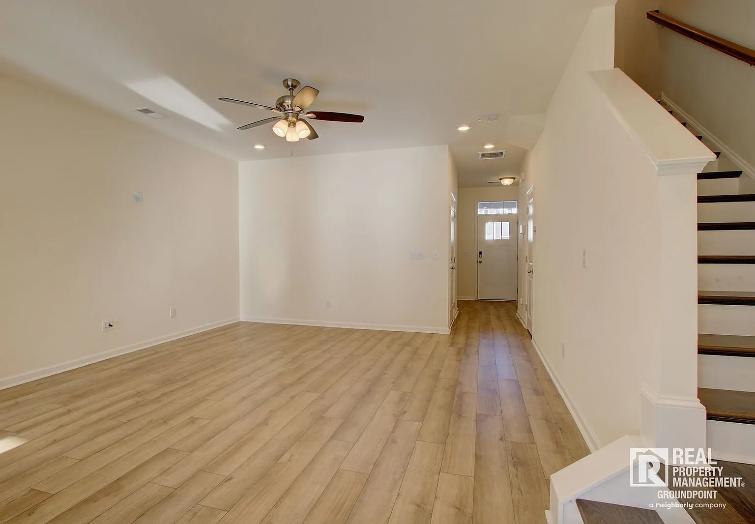 3 bed, 2.5 bath, 1698 sqft, $2,200 — Photo 4