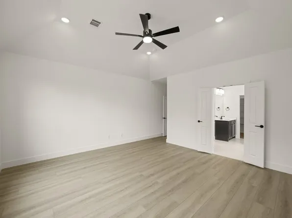 317 Willie Way, Burleson, TX 76028