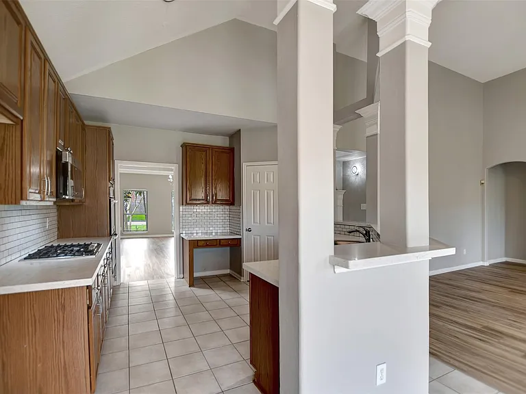 1709 Orlando St — Photo 18