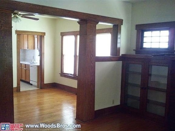 3rd image of 374 N 32nd St