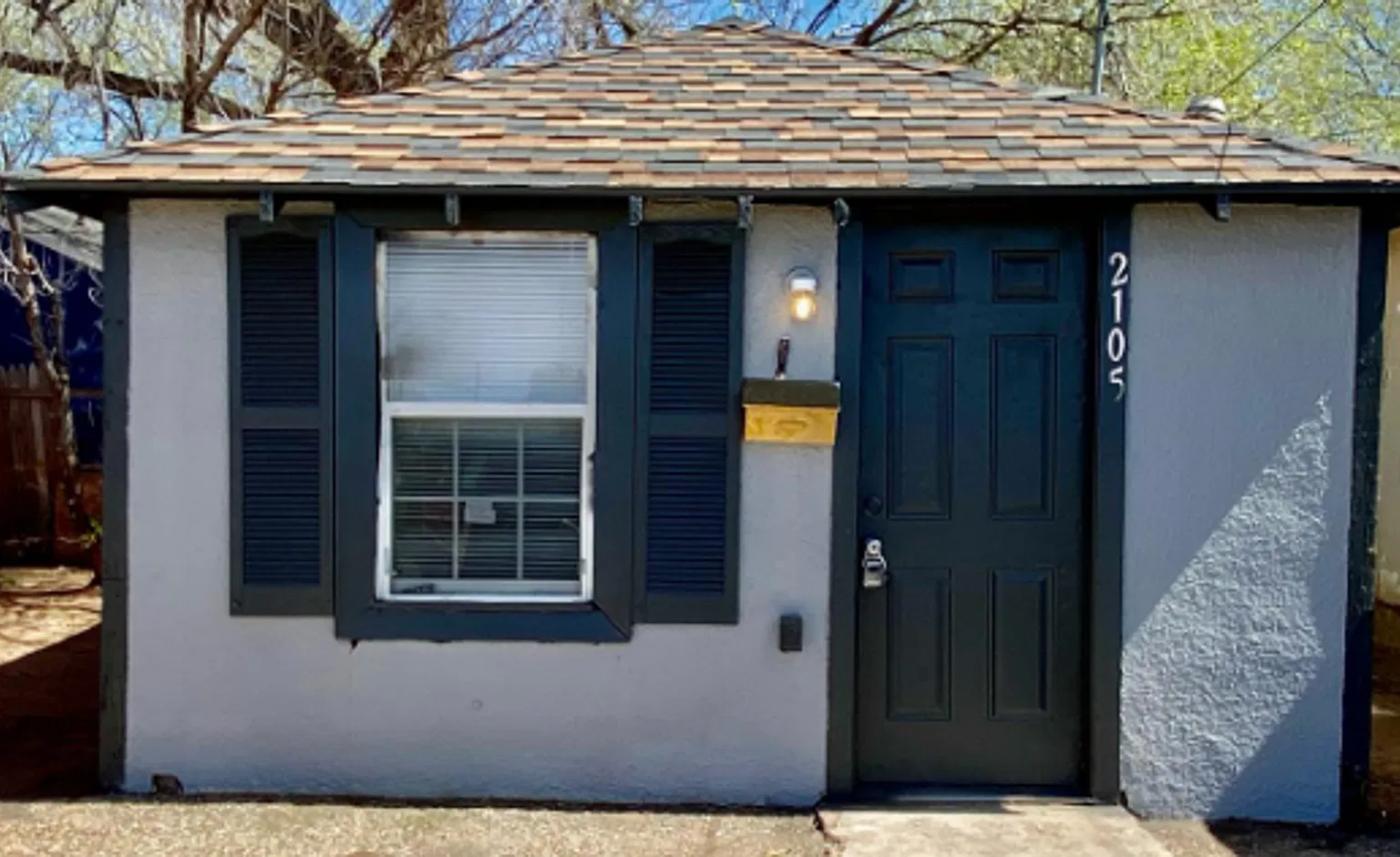 2105 Avenue T — Photo 1