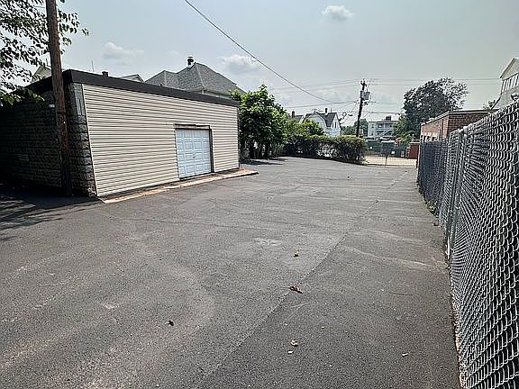 2nd image of 93-95 Kentucky Ave