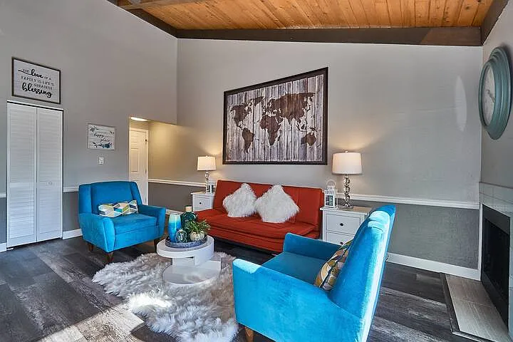 2 bed, 1.5 bath, 1000 sqft, $2,795 — Photo 3