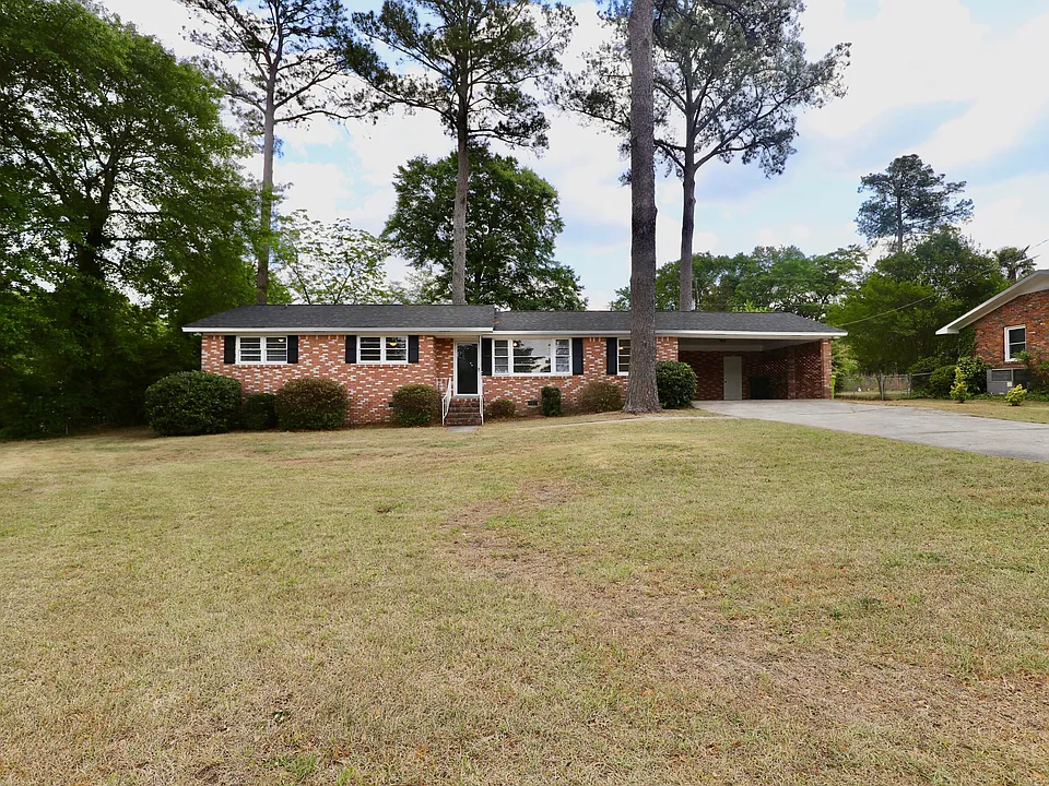 1912 Dominion Dr
