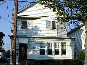 343 Lincoln Ave photo 1