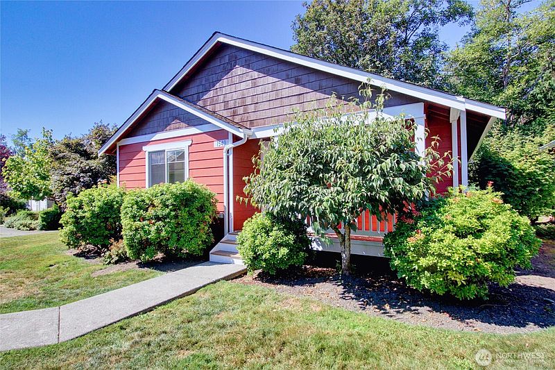 3rd image of 1540 Wildflower Way